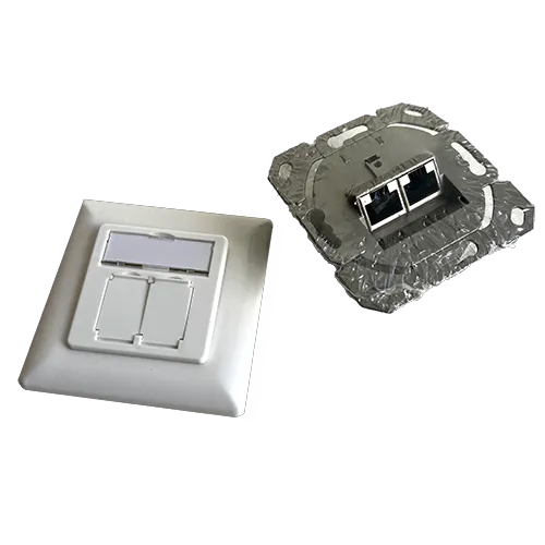 Cover_Datendose_Cat__6_Unterputz